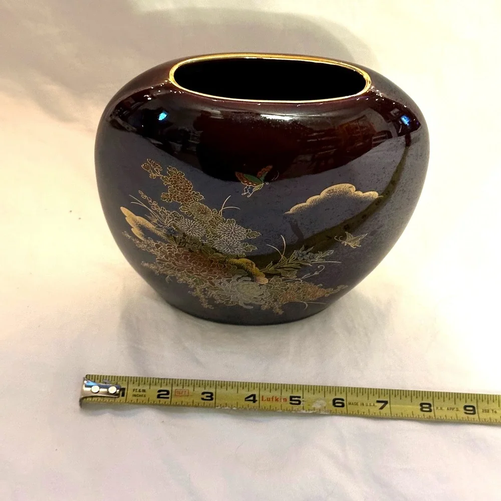 Japanese Porcelain Vase 7.5in Burgundy/Brown Exc Floral Gold Gilt Bud Oriental